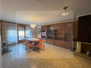 Piso en venta en Bisbal d´Empordà, La