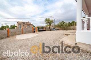 Chalet en venta en Cabra del Camp