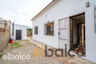 Chalet en venta en Cabra del Camp