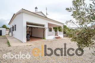 Chalet en venta en Cabra del Camp