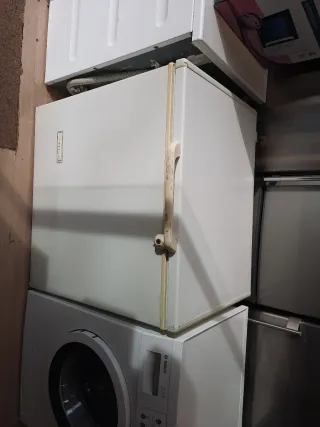 Congelador verticale Newpol