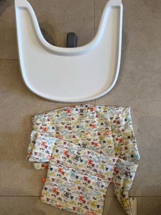 Trona Stokke con accesorios