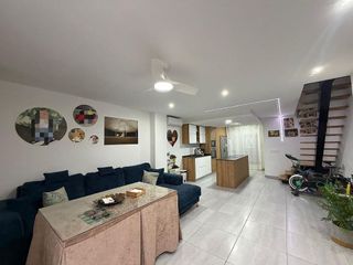 Casa adosada en venta en Mengíbar