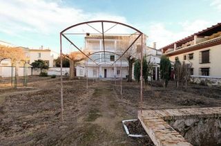 Chalet en venta en Zubia (La)