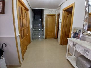 Casa adosada en venta en Tomelloso