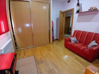 Casa adosada en venta en Tomelloso