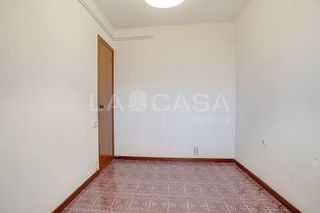 Piso en venta en Les Planes en Hospitalet de Llobregat, L´