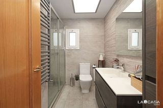 Piso en venta en Can Serra en Hospitalet de Llobregat, L´