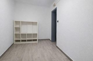 Piso en venta en Zona Mercat en Rubí