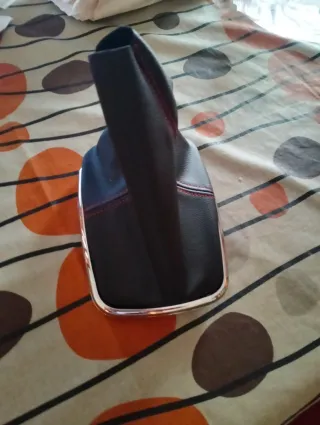 Funda palanca cambios piel y embellecedor cromado