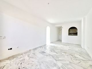 Piso en venta en Riviera del Sol en Mijas