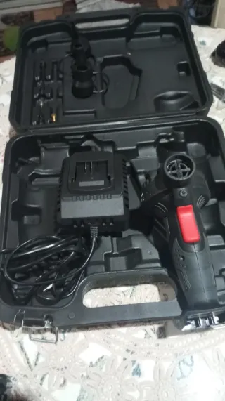 Inflador ROWI 16V Li-Ion Maletín Accesorios