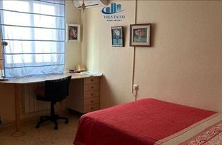 Piso en venta en Hospital en Jaén
