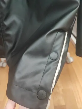 Chubasquero Zara niña verde forrado, talla 11-12 a