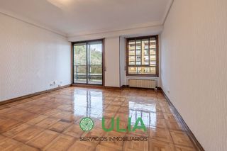 Piso en venta en Amara - Berri en San Sebastián-Donostia