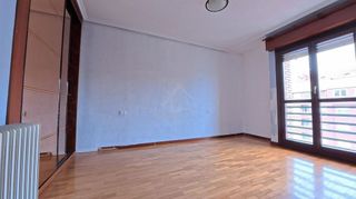 Piso en venta en Cascajos - Piqueras en Logroño