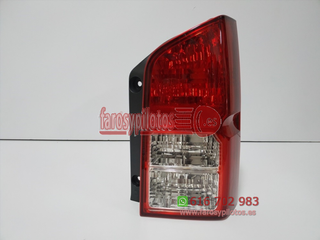 Piloto trasero derecho Nissan Pathfinder Año 2005