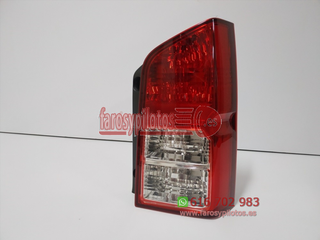 Piloto trasero derecho Nissan Pathfinder Año 2005