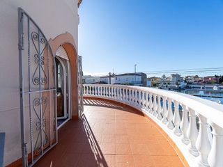 Chalet en venta en Empuriabrava en Castelló d´Empúries