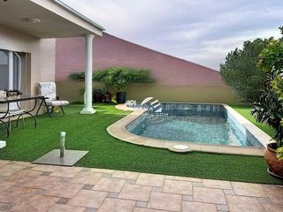 Chalet en venta en Lucena