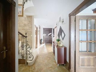 Chalet en venta en Lucena