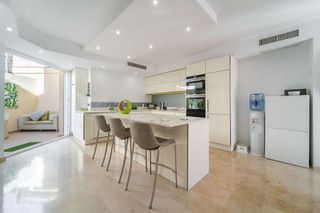 Casa pareada en venta en Elviria en Marbella
