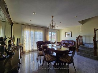 Casa adosada en venta en Canovelles