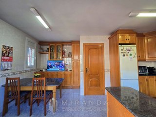 Casa adosada en venta en Canovelles