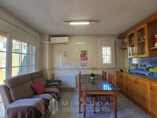 Casa adosada en venta en Canovelles