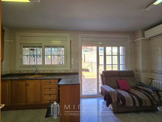 Casa adosada en venta en Canovelles