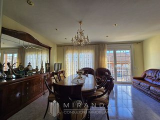 Casa adosada en venta en Canovelles