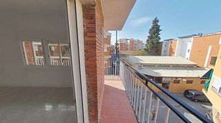 Piso en venta en Fondo en Santa Coloma de Gramanet