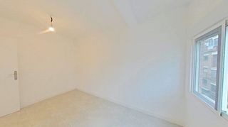 Piso en venta en Fondo en Santa Coloma de Gramanet