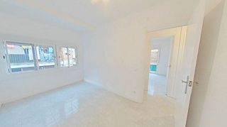 Piso en venta en Fondo en Santa Coloma de Gramanet