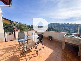 Chalet en venta en Vallirana