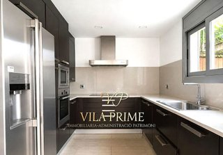 Chalet en venta en Argentona