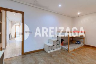 Piso en venta en Miracruz - Bidebieta en San Sebastián-Donostia