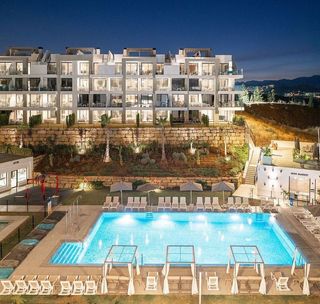 Piso en venta en El Faro de Calaburra - Chaparral en Mijas