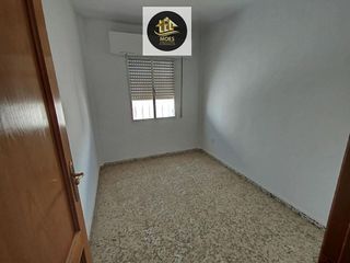 Piso en venta en Linares