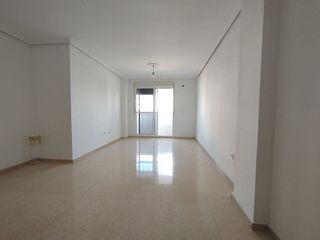 Piso en venta en Molino de la Vega en Huelva