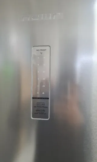 Congelador Vertical Nevir Inox