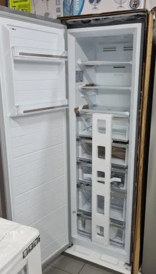 Congelador Vertical Nevir Inox