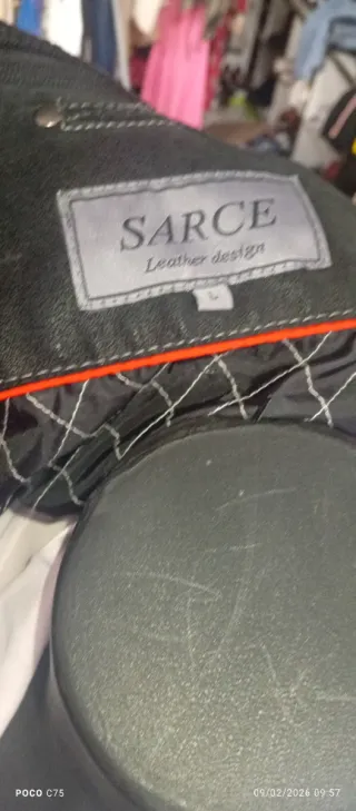 Chaqueta de hombre negra