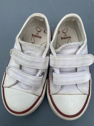 Zapatillas para niña, 10 pares. T.17-22