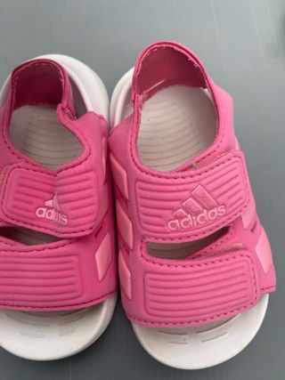 Zapatillas para niña, 10 pares. T.17-22