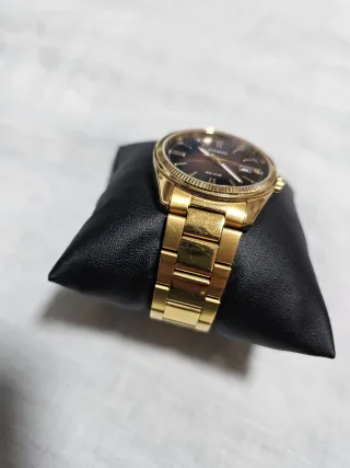 Reloj Casio MTP Dorado Marrón