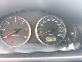 Mazda 2 2005