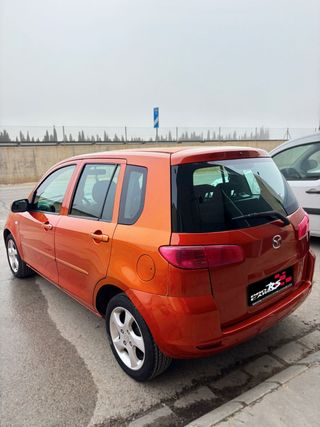 Mazda 2 2005