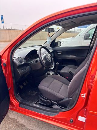 Mazda 2 2005