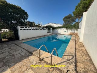 Casa pareada en venta en Escala, L´